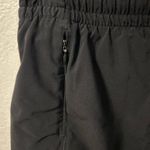 Athleta  Heart The Hustle 2.5" Shorts (Black Color) Photo 1