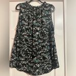 Vera Wang #31 SIMPLY  • RUFFLE NECK • GARDEN FOLIAGE TOP Photo 2