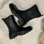 Rag and Bone ‎ Shiloh Rain Boots
Black Women's Size 35 Photo 0
