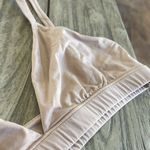 SKIMS Wireless Nude adjustable strap bra/sports bra Photo 2