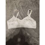 Playtex  18 Hour Ultimate Lift & Support Wireless Bra 4745 Size 40C White Photo 1