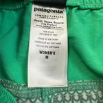 Patagonia Aztec Baggies Green Mini Skirt with Geometric Design With Pockets Photo 8