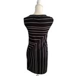 White House | Black Market WHBM Black White Geometric Everyday Cotton Blend Dress Photo 4