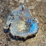 Santa Claus Face Pin Brooch Pendant Silver Tone White Red Enamel Hat 1 3/4" Photo 3