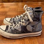 Converse Chuck Tayloe tropical leaf print high tops size 8.5 Photo 2