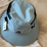 Adidas NWT  Unisex Gray Bucket Hat Photo 4