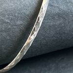 Women’s‎ vintage silver tone bangle bracelet one size measurements shown Photo 4