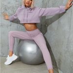 Pretty Little Thing Mauve Dropped Hem Cropped Hoodie Photo 2