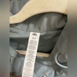 Alo Yoga  International Anorak Hoodie Front Zipper Pocket Size S Photo 9