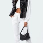 Edikted Vest Photo 0