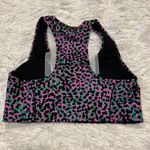 Fabletics  BRA ON THE GO MEDIUM IMPACT SPORTS BRA GRASS GREEN SAFARI SPOTS/BLACK Photo 11