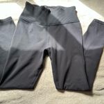 Vuori  Studio Leggings Photo 0