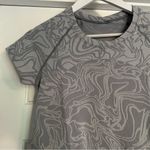 Lululemon  Swiftly Grey Swirl Abstract Design Super Unique Photo 2