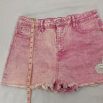 Windsor Denim Pink Shorts with Heart Detail woman’s size large Photo 4