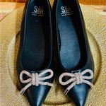 SM New York pointed toe silver bow black ballerina flats shoes Size 9 Photo 1