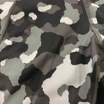 Athleta NWOT  Lightning Camo 7/8 Leggings 1X Photo 3