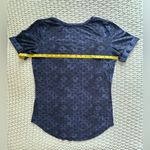 Lululemon  Love Tee II - Windy Blooms Deep Navy Black - 8 Photo 8