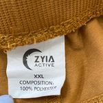 Zyia  Canyon Athletic Shorts Khaki size XXL Photo 2