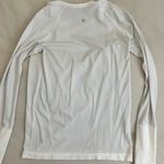 Lululemon Swiftly Tech Long Sleeve 2.0 Photo 1