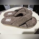 Naguisa at Home
Namai Shoe Slipper in Taupe Size 40 Tan Photo 1