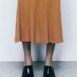 ZARA  Camel Ribbed Midi Skirt Size Medium Photo 4