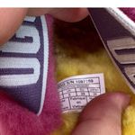 UGG  WOMEN FLUFF YEAH SLIDE PRIDE RAINBOW YELLOW SANDAL Size 8.0 US Photo 8