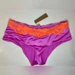 SKIMS ‎ NWT Women’s Lace Swim Boyshort in Neon Orchid Size M Photo 3
