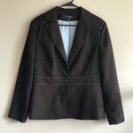 Larry Levine Signature by  Blazer Women’s Size 10 Brown with blue pinstripes Photo 0
