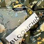 BloomChic Floral Print Ruffles Surplice Neck Blouse size 14/16 in Moss NWT Green Photo 9