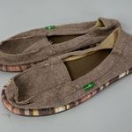 Sanuk  Womens Tan Slip On Shoes Size 8 Photo 2