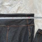 Gap  fit small spandex athletic leggings Photo 4