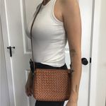 Madewell Brown Tan Woven Puffy Crossbody Bag NI981 New Photo 5