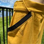 Byblos Italy 44 = US 10 gold/mustard midi skirt Photo 4