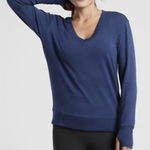 Athleta  Women’s Blue Long Sleeve Sunrise V-Neck Sweatshirt Photo 0