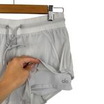 Alo Yoga Mesh Overlay Shorts in Light Gray Drawstring Size Small Running Gym Photo 5