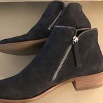 Dolce Vita women dark gray suede Chelsea boots US 9.5 Photo 5