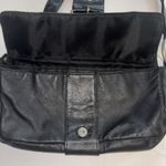 wilson's leather WILSON BLACK LEATHER SHOULDER BAG SILVER BUCKLE IN FRONTONE ZIPPER INSIDE Photo 3