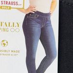 Levi's Levi Strauss Gold Size 2 L Totally Shaping Pull On Skinny Black Denim Je… Photo 2