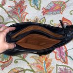 Stone Mountain genuine leather handbag black strap middle zipper closure NWT Photo 4