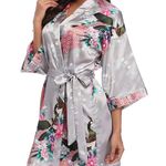 NWT! Women’s short kimono style silky robe Medium Silver Photo 2