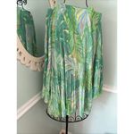 Sunny Leigh  Blouse Green Pink 1X Crinkle Pattern Key Hole Flowy Top Tropical Photo 6