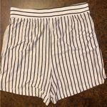 Windsor  black & white striped high rise shorts with pockets - size large Photo 2
