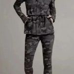 CAbi  ATC Black And Gray Small Leggings And Jacket Set Photo 1