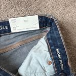 American Eagle  Super High Rise Mom Jean Shorts SIZE 10/30W Photo 2