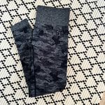 Gymshark Women’s Leggings Grey Photo 1