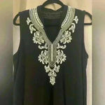 Source Unknown Women’s Black V-Cut Dress Photo 1