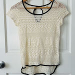 Paper Crane Cream Crochet Lace Short Sleeve Top Black Trim Size XS/S Photo 0