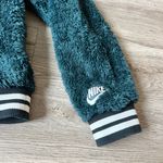 Nike Sherpa Bomber Varsity Fleece Jacket Green Black White Size M Photo 3