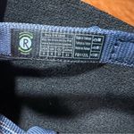 Teva NWT  Olowahu Slip on strappy sandals size 6 indigo black Photo 4