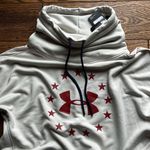 Under Armour  size Medium Freedom Funnel Neck Sweatshirt C15 Photo 4